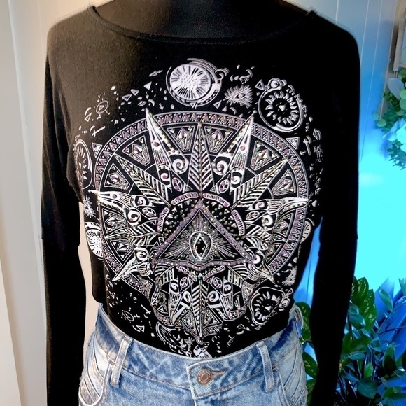Charlotte Russe Astrology Black Long Sleeve - Picture 2 of 16